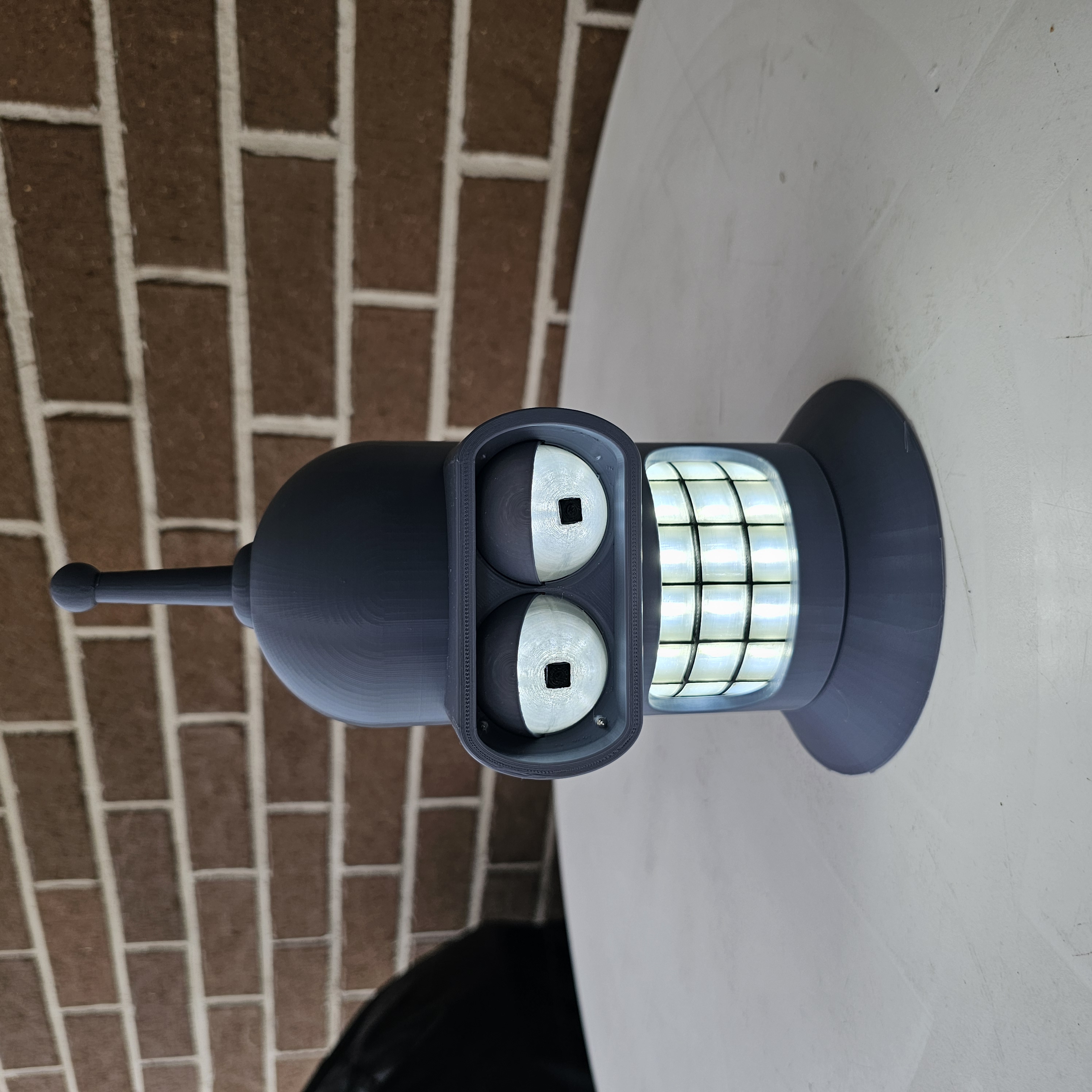BENDER FUTURAMA HEAD WITH LED LIGHTS 